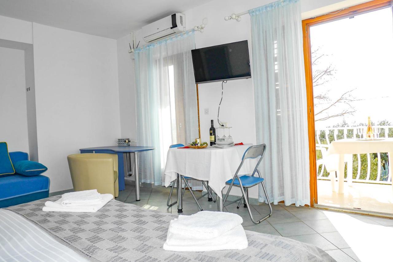 Apartments Beach Dugi Rat Zewnętrze zdjęcie
