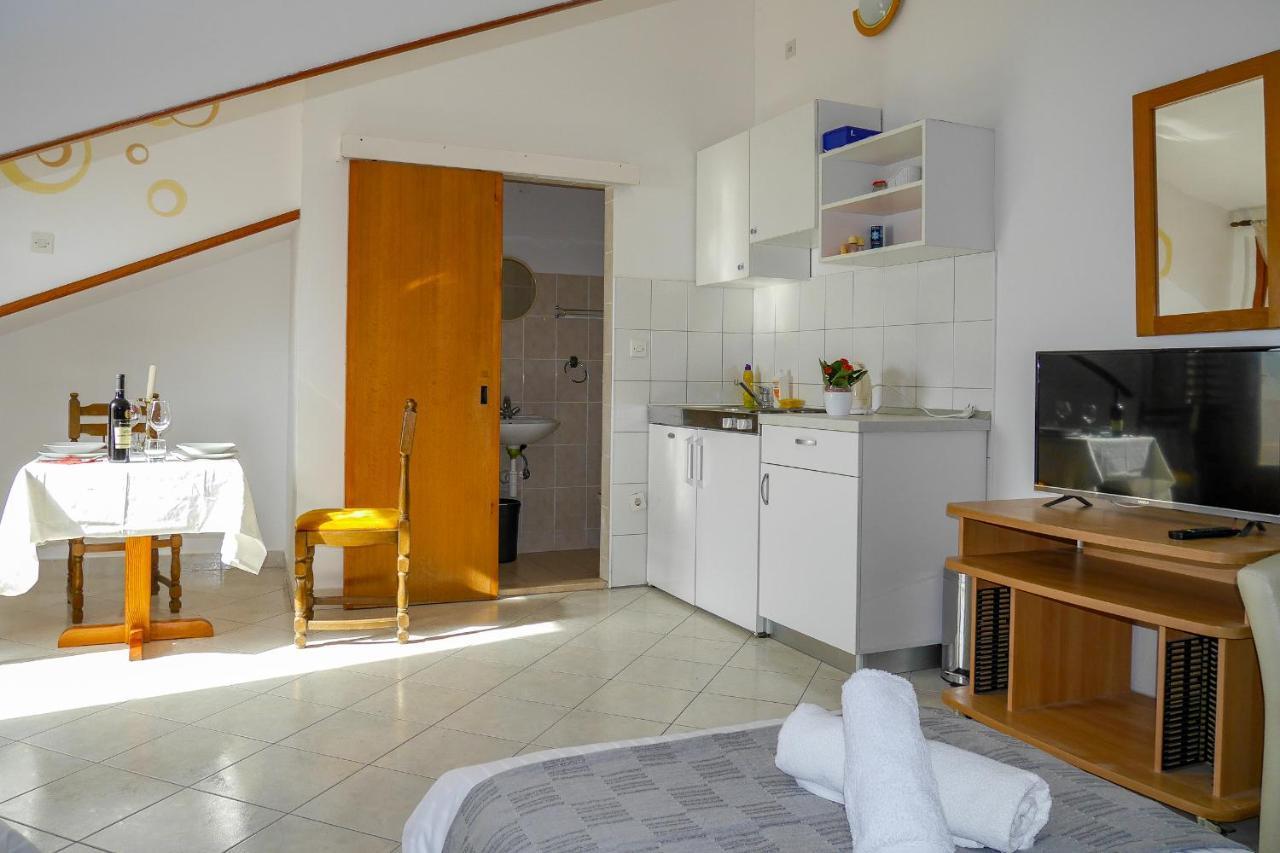 Apartments Beach Dugi Rat Zewnętrze zdjęcie
